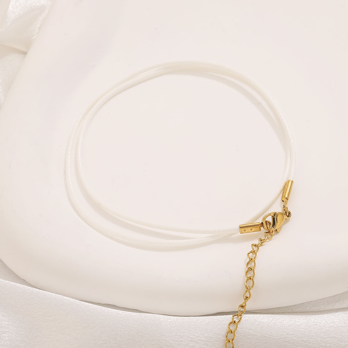 5 Buah Kalung Tali Kulit denga - Patent Leather Shine ulasan dan harga